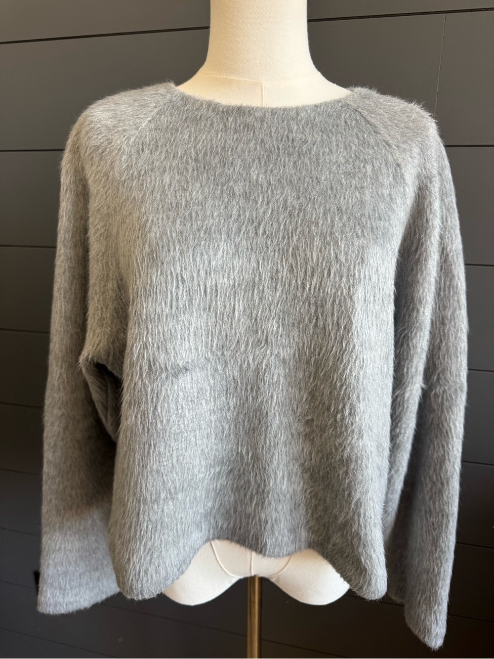 Theory Women's Light Gray Fuzzy Crewneck Sweater Soft Minimalist Casual Winter
